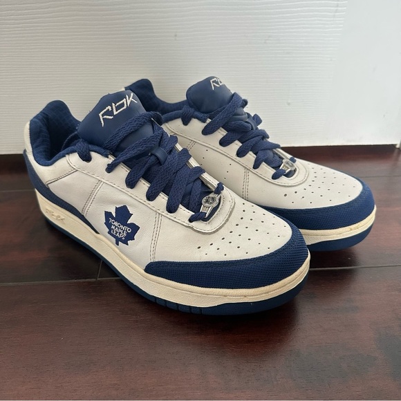 Size 8.5 M/10 W Vintage Limited Edition NHL RBK Toronto Maple Leafs Snea… - Picture 1 of 5